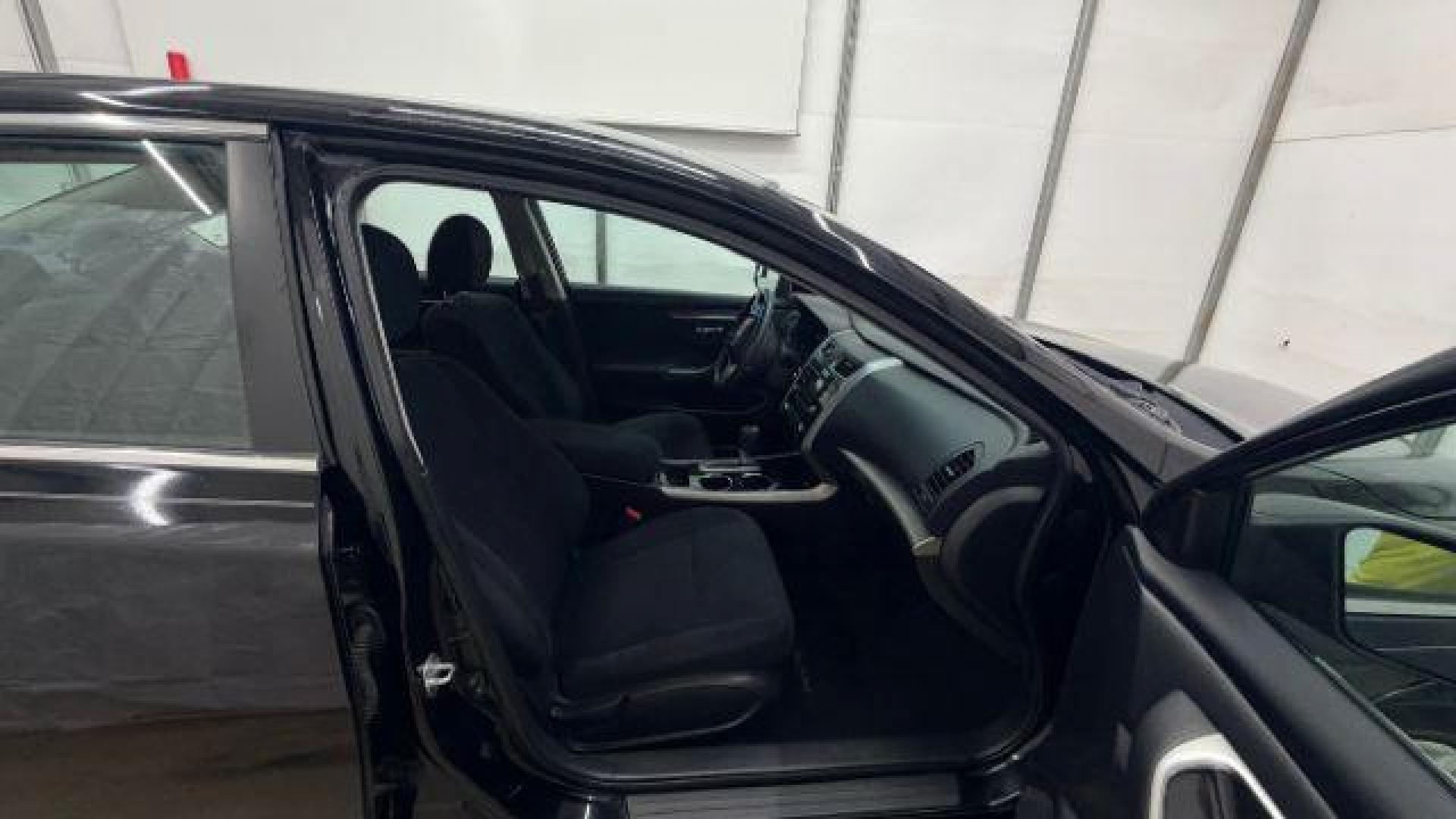 2014 Black Nissan Altima 2.5 S (1N4AL3AP9EC) with an 2.5L I-4 DOHC engine, located at 1806 Veterans Memorial Hwy SW, Austell, GA, 30168, (770) 944-9558, 33.817959, -84.606987 - Photo#17