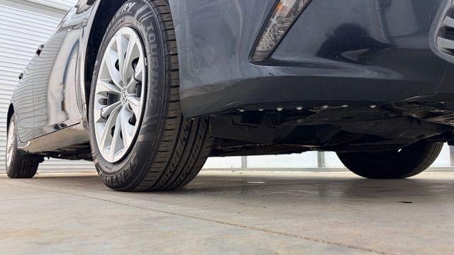 2017 Blue Toyota Camry LE (4T1BF1FKXHU) with an 2.5L I-4 DOHC engine, located at 1806 Veterans Memorial Hwy SW, Austell, GA, 30168, (770) 944-9558, 33.817959, -84.606987 - Photo#18