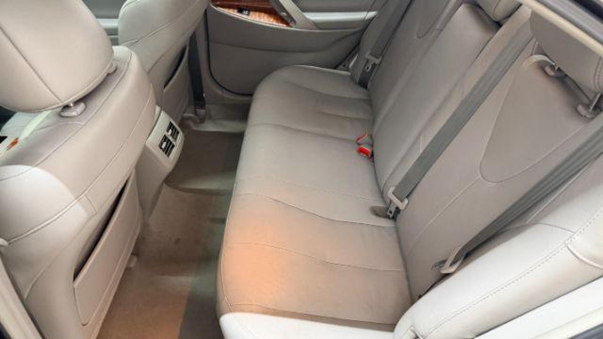 2011 Gray Toyota Camry XLE (4T4BF3EK5BR) with an 2.5L I-4 DOHC engine, located at 1806 Veterans Memorial Hwy SW, Austell, GA, 30168, (770) 944-9558, 33.817959, -84.606987 - Photo#14