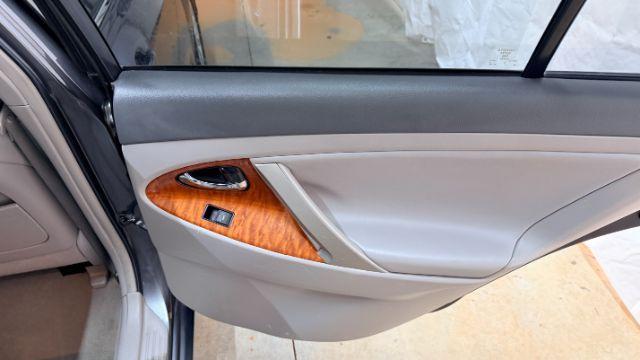 2011 Gray Toyota Camry XLE (4T4BF3EK5BR) with an 2.5L I-4 DOHC engine, located at 1806 Veterans Memorial Hwy SW, Austell, GA, 30168, (770) 944-9558, 33.817959, -84.606987 - Photo#16