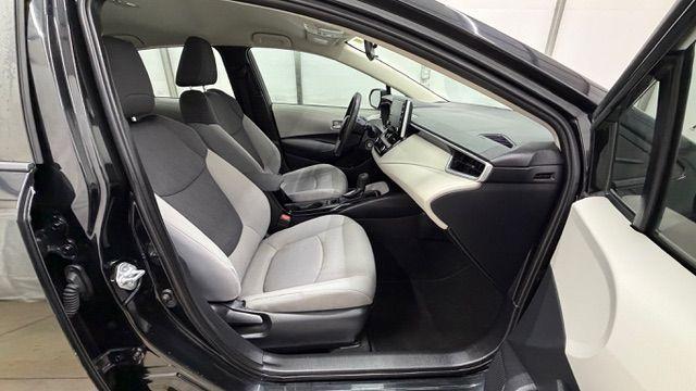 2020 Black Toyota Corolla LE (5YFEPRAE6LP) with an 1.8L I-4 DOHC engine, located at 1806 Veterans Memorial Hwy SW, Austell, GA, 30168, (770) 944-9558, 33.817959, -84.606987 - Photo#17