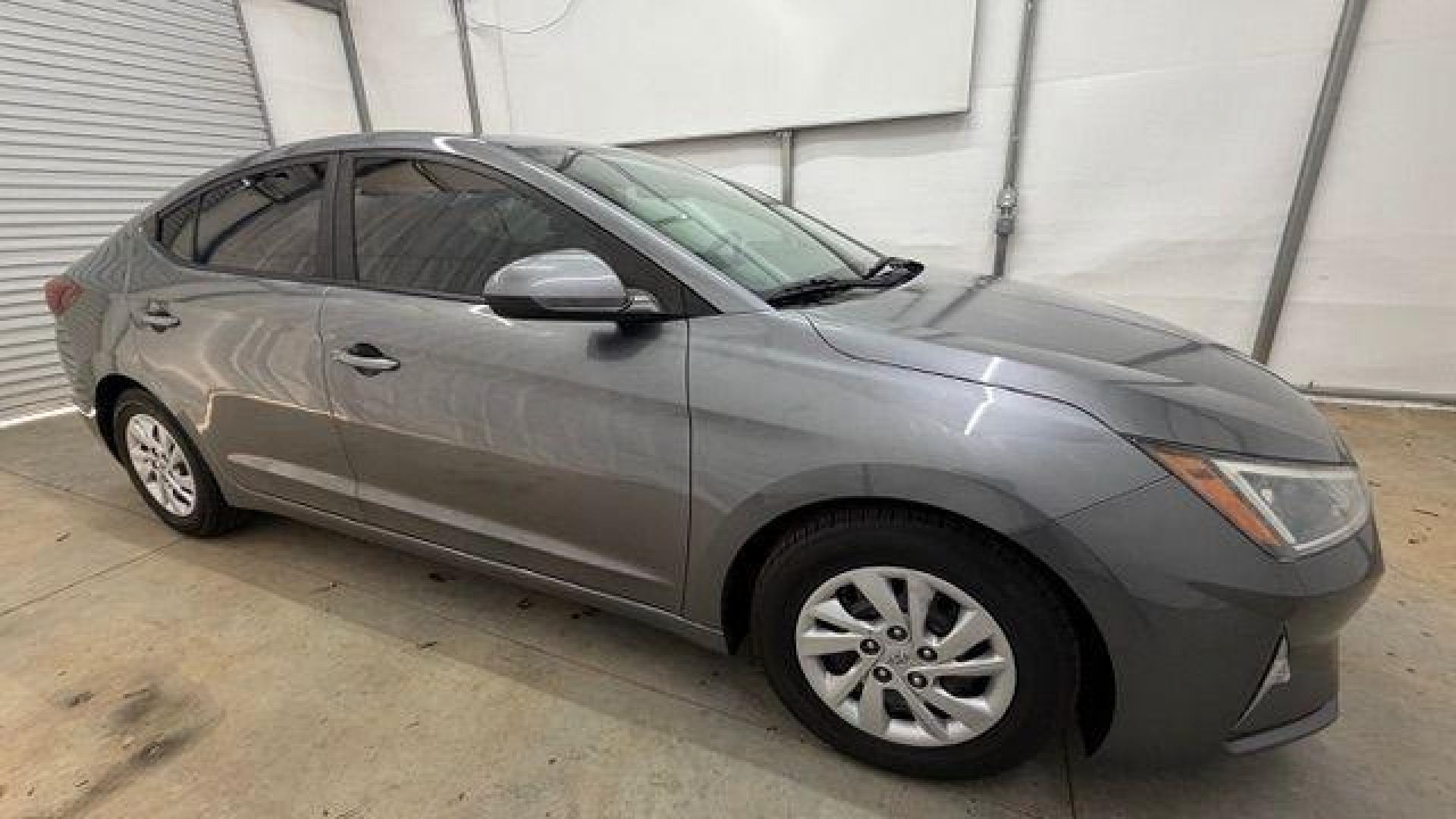 2020 Gray Hyundai Elantra SE (5NPD74LF3LH) with an Nu 2L I-4 DOHC engine, located at 1806 Veterans Memorial Hwy SW, Austell, GA, 30168, (770) 944-9558, 33.817959, -84.606987 - Photo#7