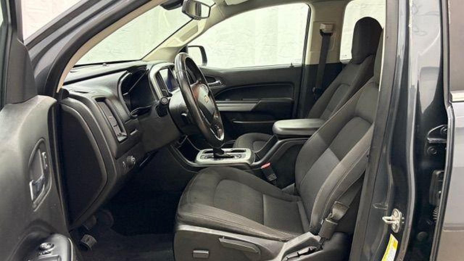 2016 Gray Chevrolet Colorado LT (1GCGSCEA2G1) with an 3.6L V-6 gasoline direct injection engine, located at 1806 Veterans Memorial Hwy SW, Austell, GA, 30168, (770) 944-9558, 33.817959, -84.606987 - Photo#11