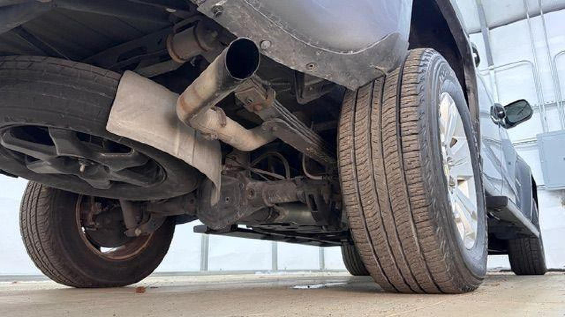 2016 Gray Chevrolet Colorado LT (1GCGSCEA2G1) with an 3.6L V-6 gasoline direct injection engine, located at 1806 Veterans Memorial Hwy SW, Austell, GA, 30168, (770) 944-9558, 33.817959, -84.606987 - Photo#21