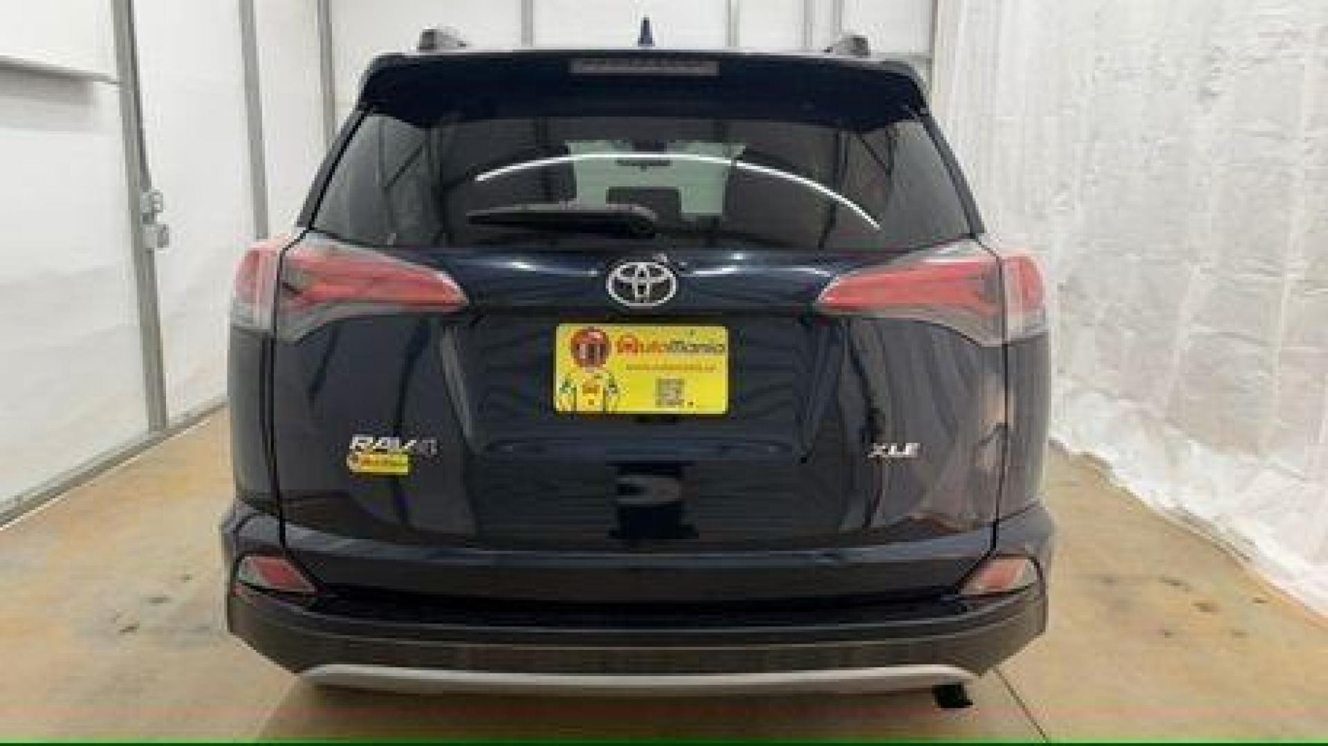 2017 Blue Toyota RAV4 XLE (2T3WFREV0HW) with an 2.5L I-4 DOHC engine, located at 1806 Veterans Memorial Hwy SW, Austell, GA, 30168, (770) 944-9558, 33.817959, -84.606987 - Photo#5