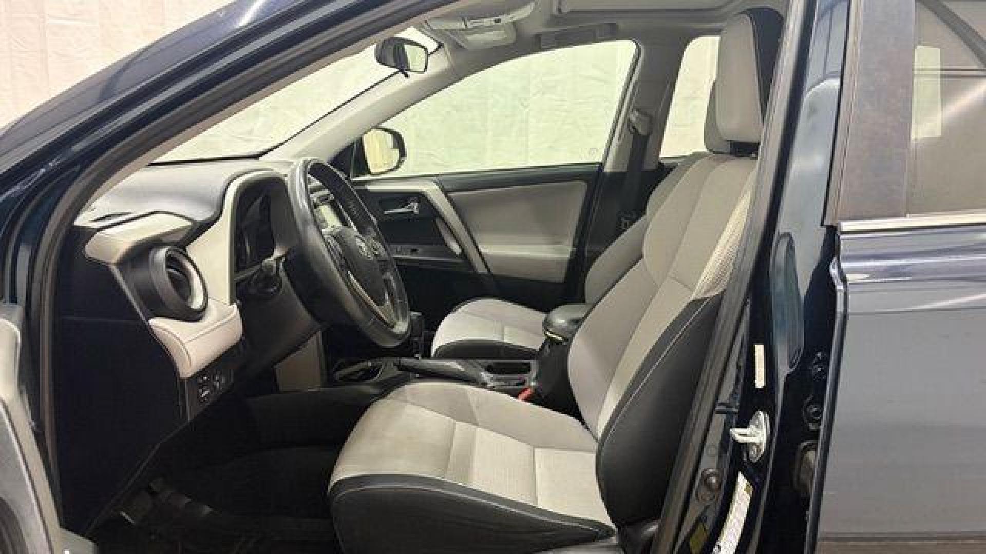 2017 Blue Toyota RAV4 XLE (2T3WFREV0HW) with an 2.5L I-4 DOHC engine, located at 1806 Veterans Memorial Hwy SW, Austell, GA, 30168, (770) 944-9558, 33.817959, -84.606987 - Photo#12