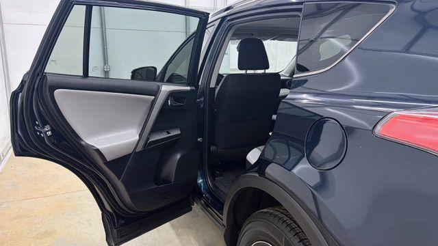 2017 Blue Toyota RAV4 XLE (2T3WFREV0HW) with an 2.5L I-4 DOHC engine, located at 1806 Veterans Memorial Hwy SW, Austell, GA, 30168, (770) 944-9558, 33.817959, -84.606987 - Photo#14
