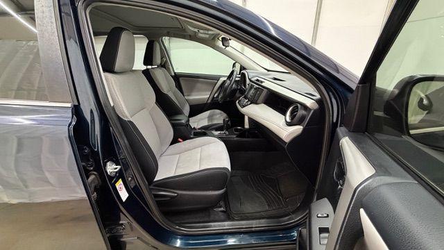 2017 Blue Toyota RAV4 XLE (2T3WFREV0HW) with an 2.5L I-4 DOHC engine, located at 1806 Veterans Memorial Hwy SW, Austell, GA, 30168, (770) 944-9558, 33.817959, -84.606987 - Photo#19