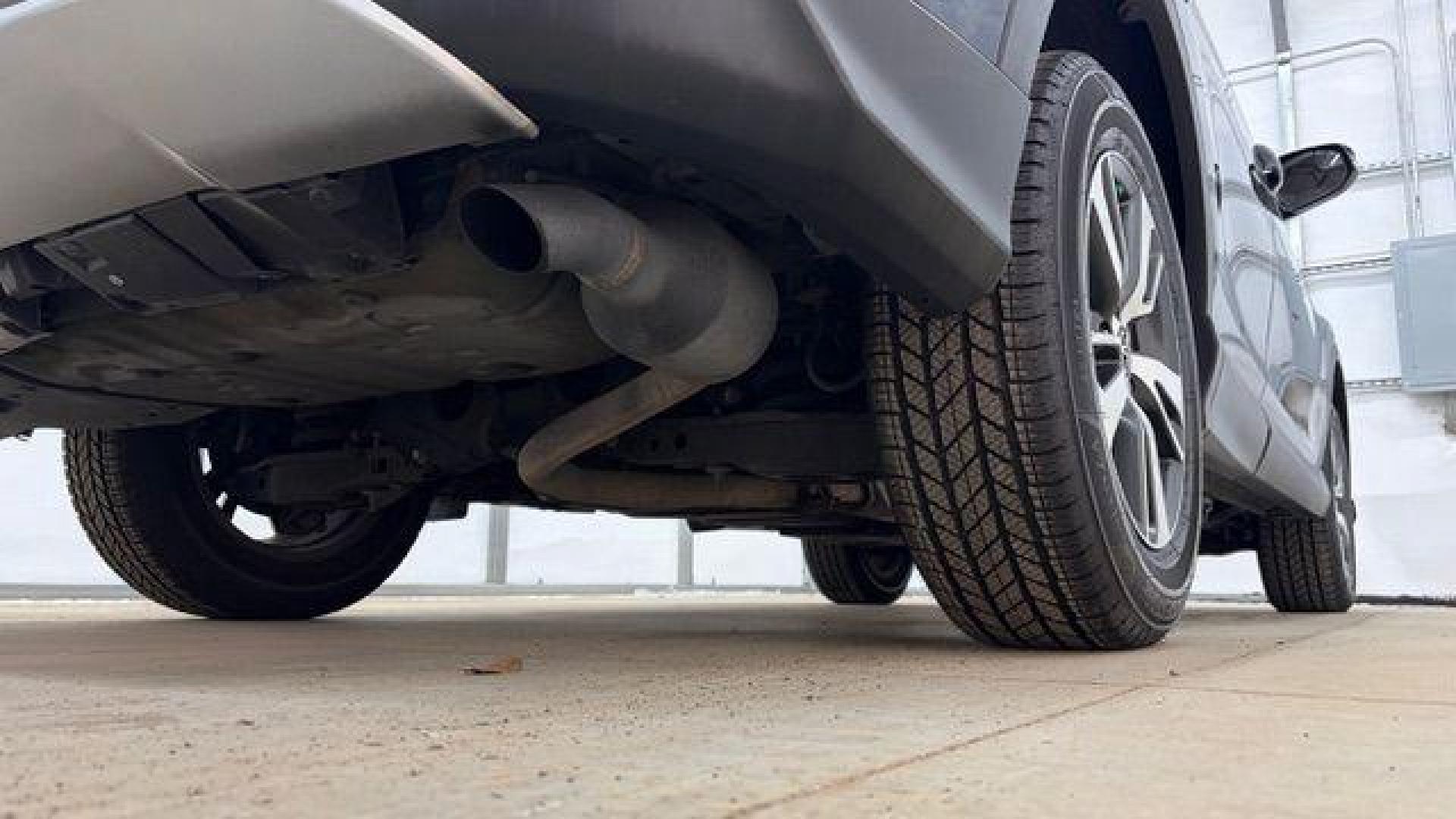 2017 Blue Toyota RAV4 XLE (2T3WFREV0HW) with an 2.5L I-4 DOHC engine, located at 1806 Veterans Memorial Hwy SW, Austell, GA, 30168, (770) 944-9558, 33.817959, -84.606987 - Photo#23