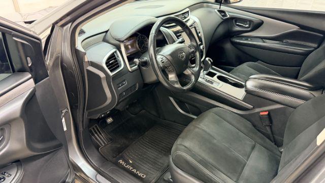 2019 Gray Nissan Murano SV (5N1AZ2MS1KN) with an 3.5L V-6 DOHC engine, located at 1806 Veterans Memorial Hwy SW, Austell, GA, 30168, (770) 944-9558, 33.817959, -84.606987 - Photo#11