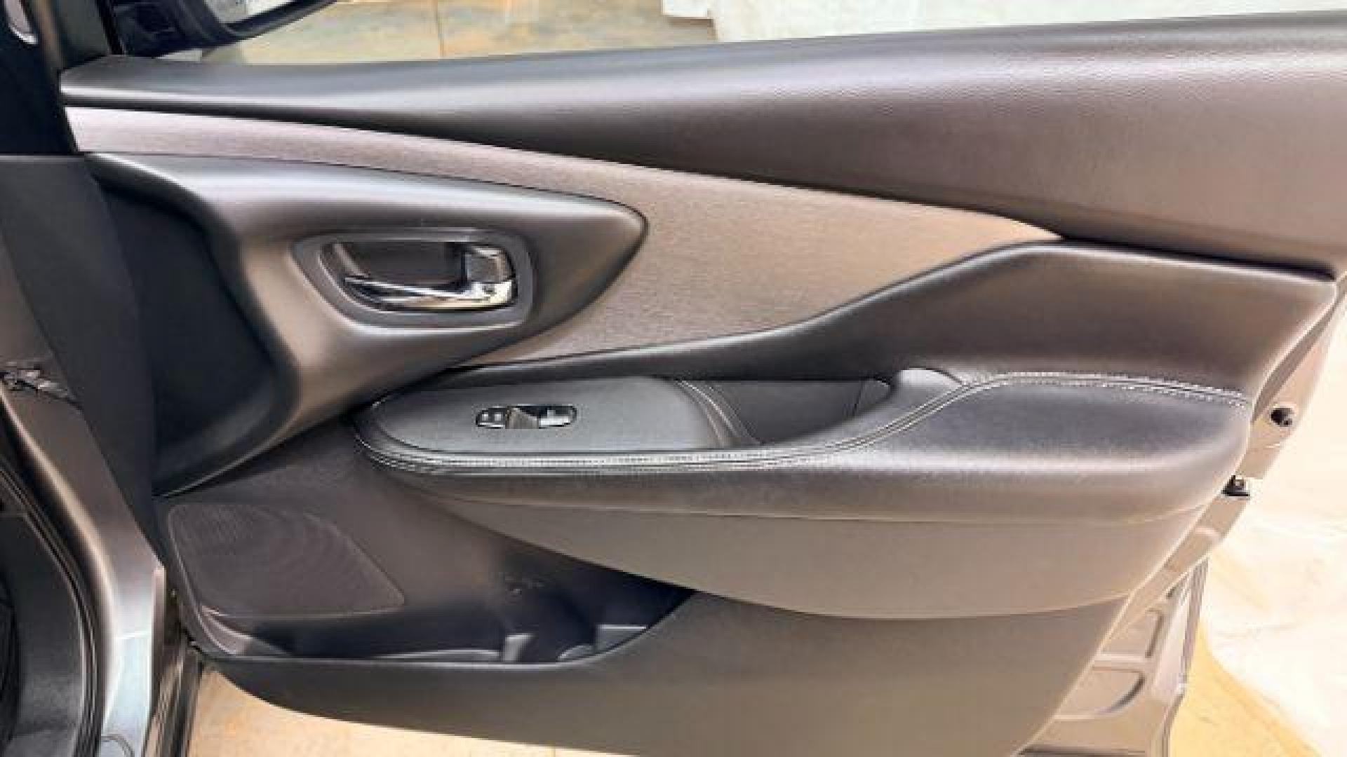 2019 Gray Nissan Murano SV (5N1AZ2MS1KN) with an 3.5L V-6 DOHC engine, located at 1806 Veterans Memorial Hwy SW, Austell, GA, 30168, (770) 944-9558, 33.817959, -84.606987 - Photo#18
