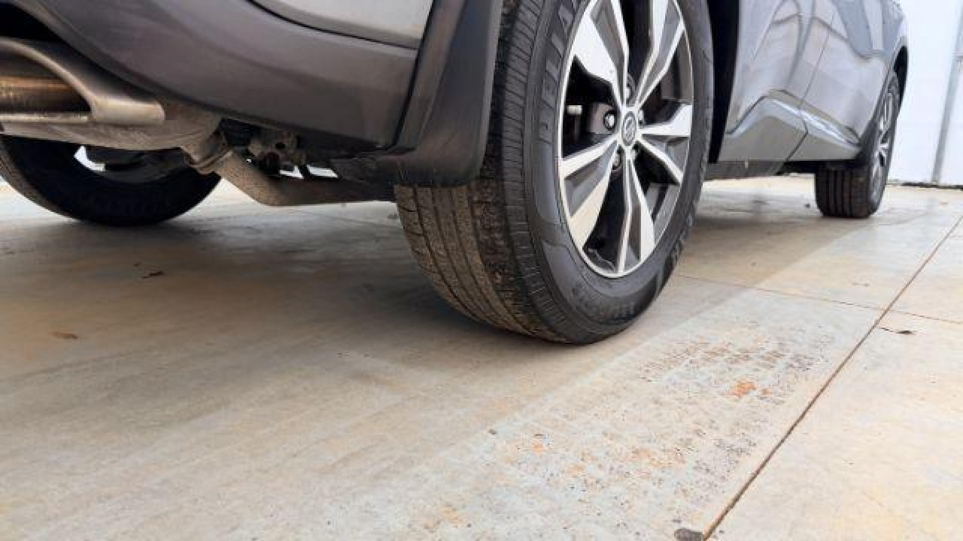 2019 Gray Nissan Murano SV (5N1AZ2MS1KN) with an 3.5L V-6 DOHC engine, located at 1806 Veterans Memorial Hwy SW, Austell, GA, 30168, (770) 944-9558, 33.817959, -84.606987 - Photo#25