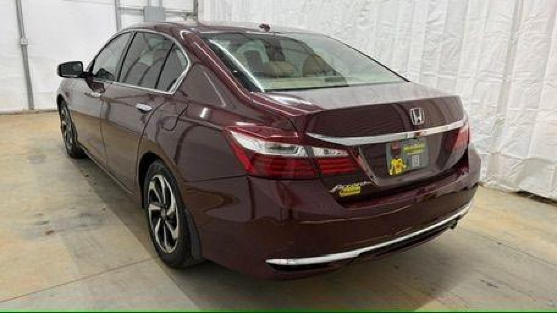 2017 Burgundy Honda Accord EX-L (1HGCR2F84HA) with an 2.4L I-4 gasoline direct injection engine, located at 1806 Veterans Memorial Hwy SW, Austell, GA, 30168, (770) 944-9558, 33.817959, -84.606987 - Photo#3