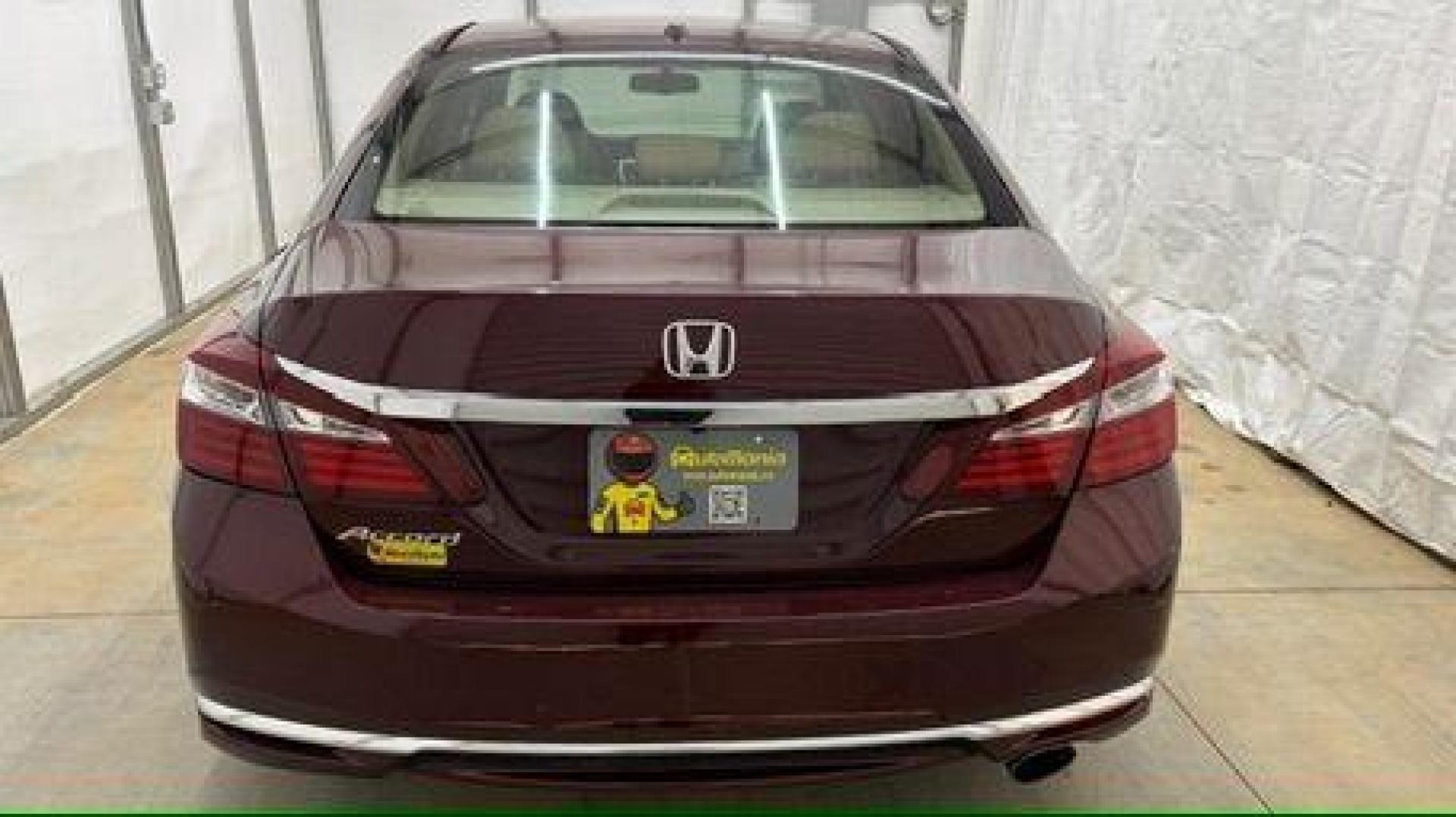 2017 Burgundy Honda Accord EX-L (1HGCR2F84HA) with an 2.4L I-4 gasoline direct injection engine, located at 1806 Veterans Memorial Hwy SW, Austell, GA, 30168, (770) 944-9558, 33.817959, -84.606987 - Photo#4