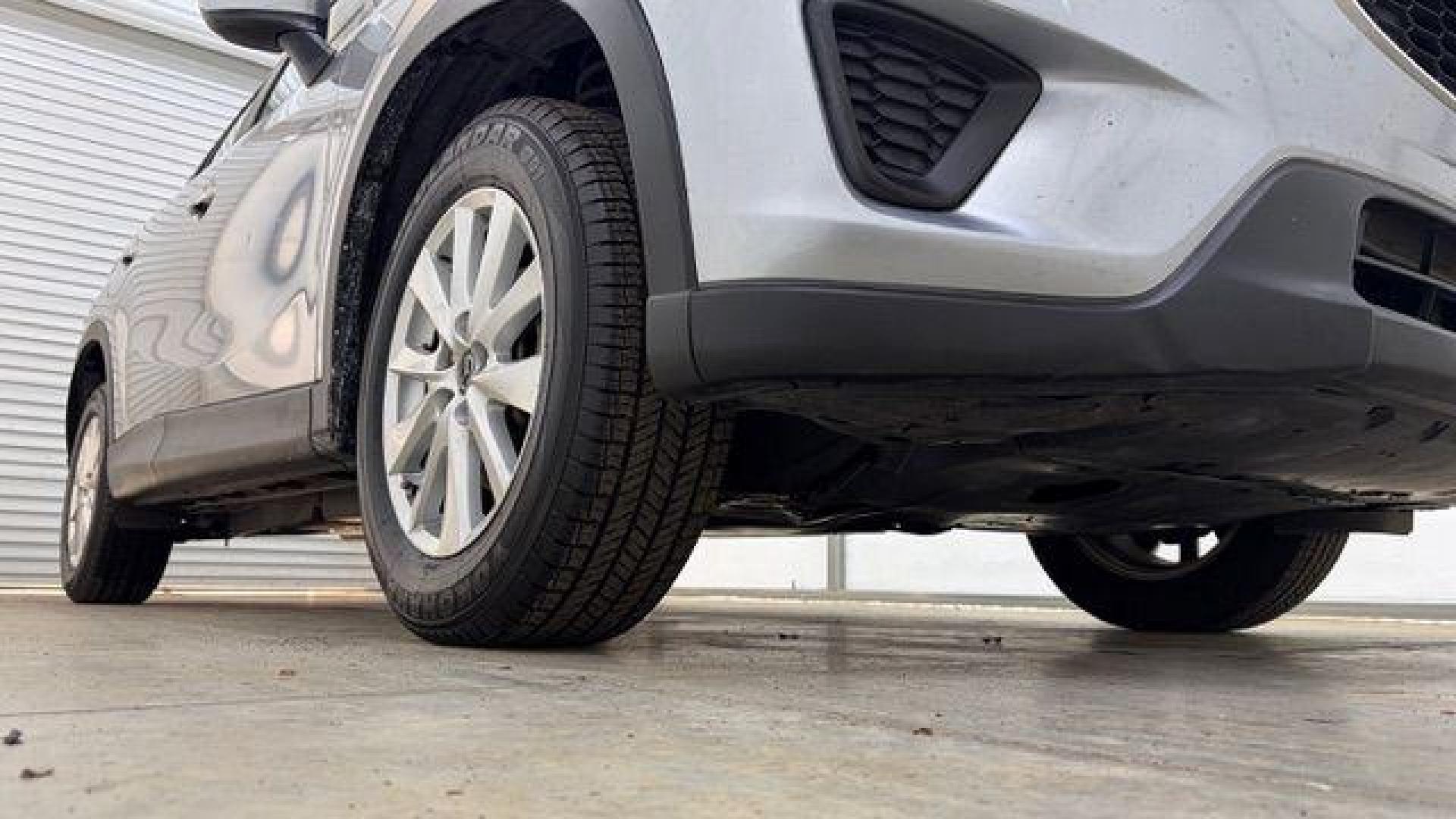 2015 Silver Mazda CX-5 Sport (JM3KE2BE8F0) with an SKYACTIV-G 2L I-4 gasoline direct injection engine, located at 1806 Veterans Memorial Hwy SW, Austell, GA, 30168, (770) 944-9558, 33.817959, -84.606987 - Photo#19