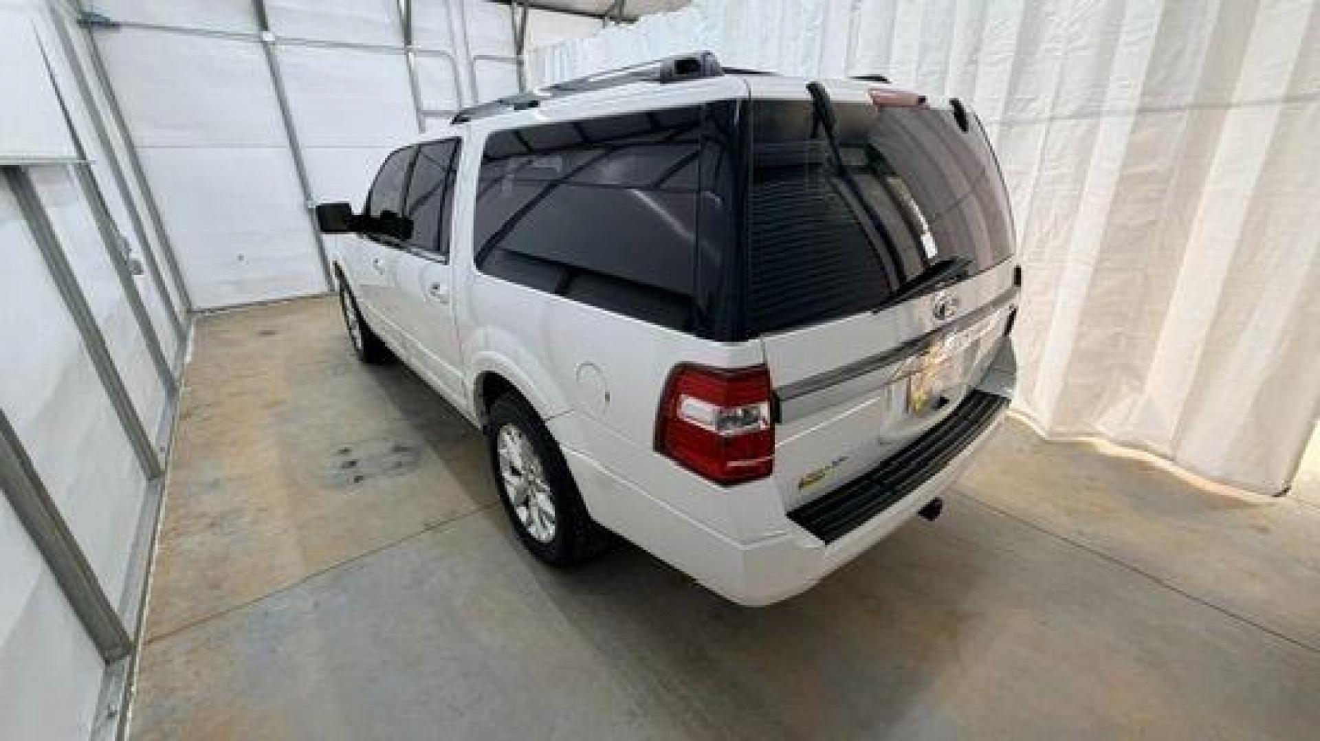 2015 White Ford Expedition EL Limited (1FMJK1KT1FE) with an EcoBoost 3.5L V-6 gasoline direct injection engine, located at 1806 Veterans Memorial Hwy SW, Austell, GA, 30168, (770) 944-9558, 33.817959, -84.606987 - Photo#3