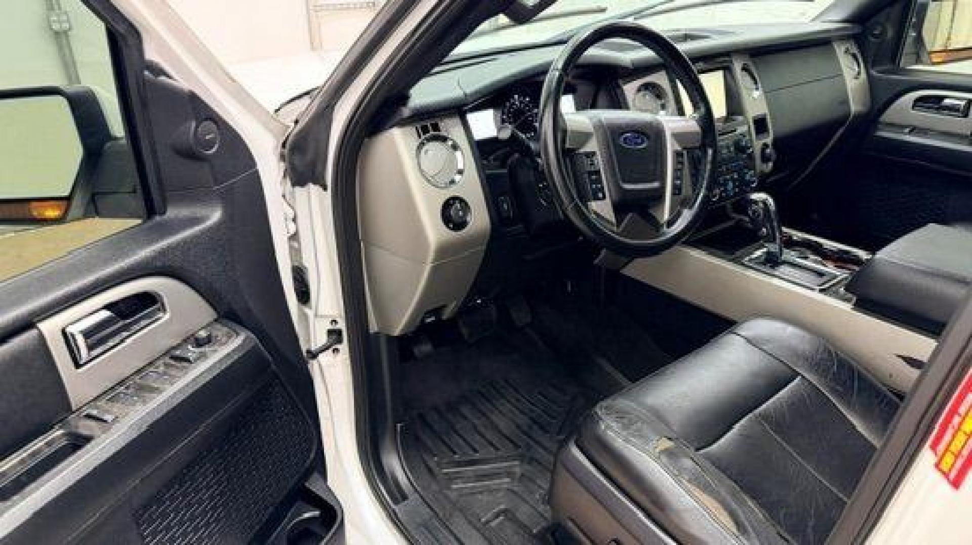 2015 White Ford Expedition EL Limited (1FMJK1KT1FE) with an EcoBoost 3.5L V-6 gasoline direct injection engine, located at 1806 Veterans Memorial Hwy SW, Austell, GA, 30168, (770) 944-9558, 33.817959, -84.606987 - Photo#11