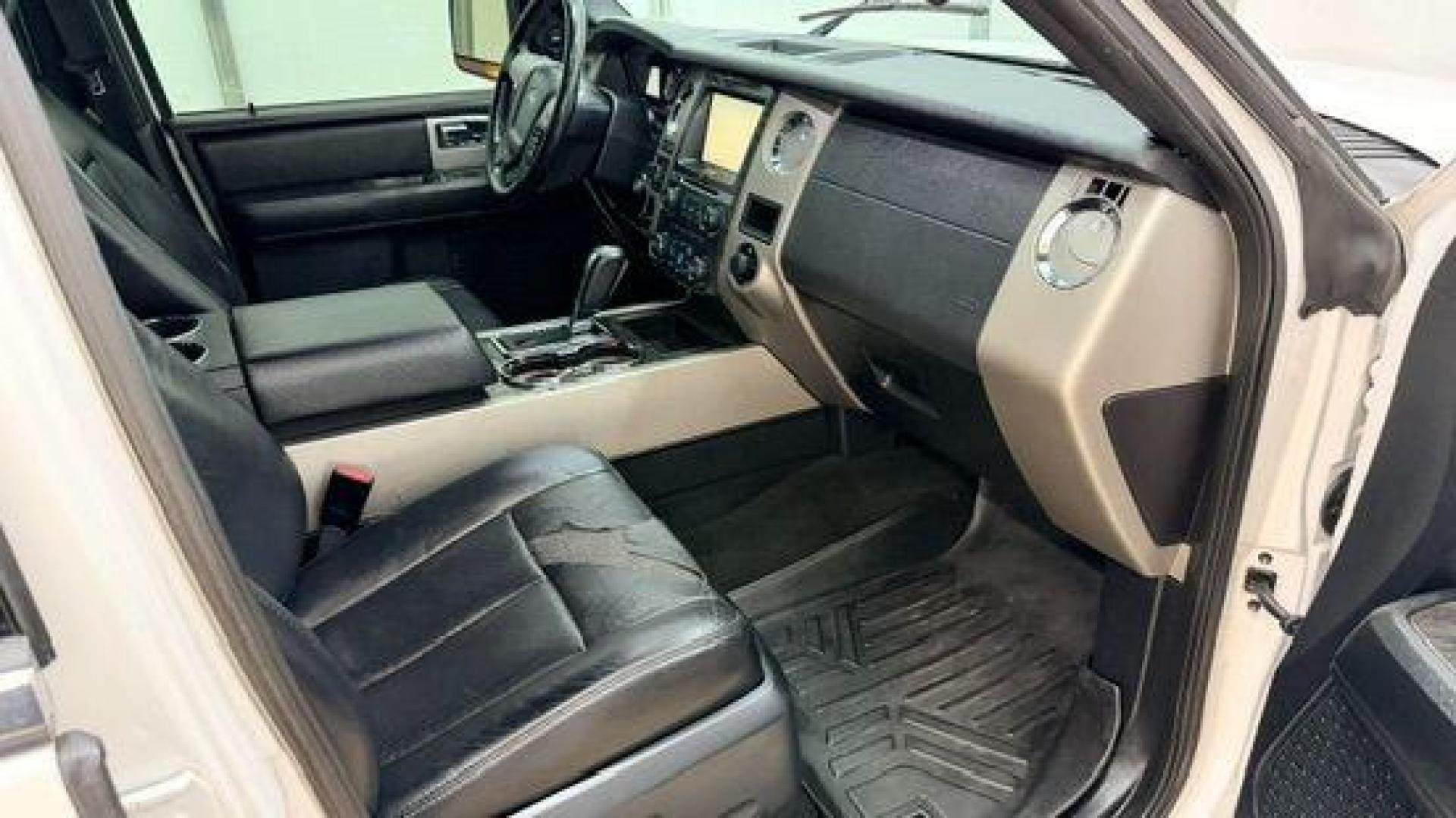 2015 White Ford Expedition EL Limited (1FMJK1KT1FE) with an EcoBoost 3.5L V-6 gasoline direct injection engine, located at 1806 Veterans Memorial Hwy SW, Austell, GA, 30168, (770) 944-9558, 33.817959, -84.606987 - Photo#20