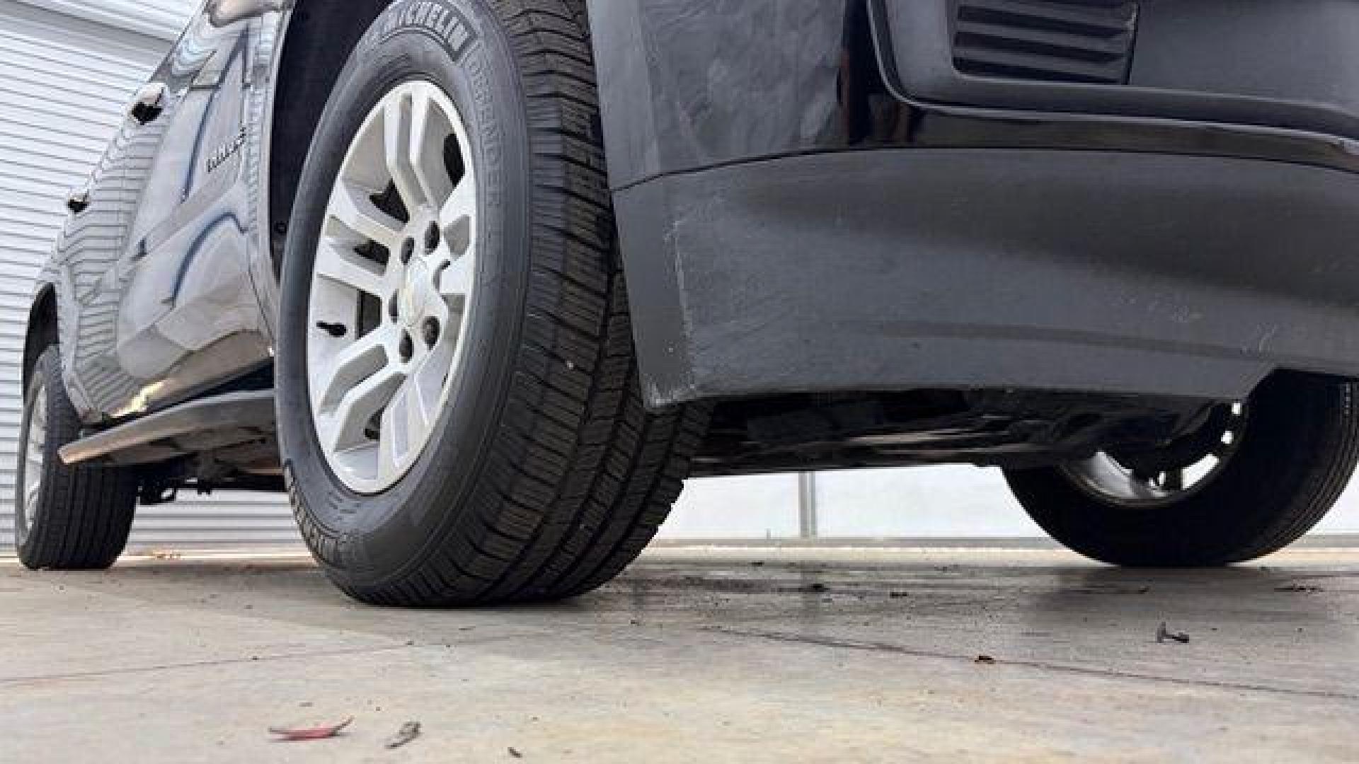 2017 BLACK Chevrolet Tahoe LT (1GNSKBKC1HR) with an EcoTec3 5.3L V-8 gasoline direct injection engine, located at 1806 Veterans Memorial Hwy SW, Austell, GA, 30168, (770) 944-9558, 33.817959, -84.606987 - Photo#19