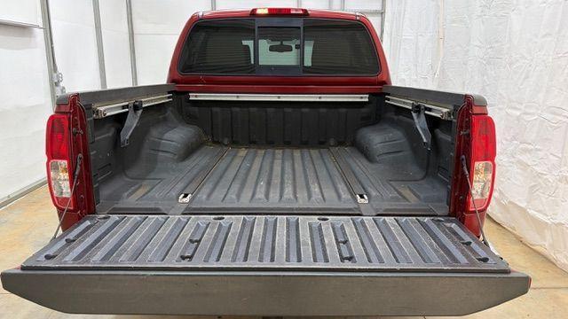 2016 Red Nissan Frontier SV (1N6AD0ER9GN) with an VQ 4L V-6 DOHC engine, located at 1806 Veterans Memorial Hwy SW, Austell, GA, 30168, (770) 944-9558, 33.817959, -84.606987 - Photo#6