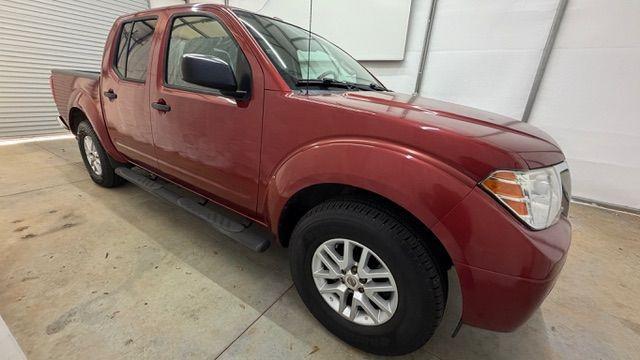 2016 Red Nissan Frontier SV (1N6AD0ER9GN) with an VQ 4L V-6 DOHC engine, located at 1806 Veterans Memorial Hwy SW, Austell, GA, 30168, (770) 944-9558, 33.817959, -84.606987 - Photo#9