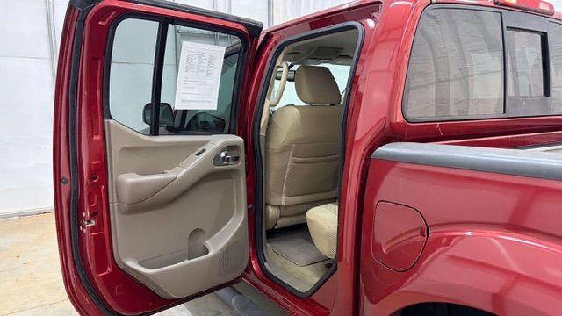 2016 Red Nissan Frontier SV (1N6AD0ER9GN) with an VQ 4L V-6 DOHC engine, located at 1806 Veterans Memorial Hwy SW, Austell, GA, 30168, (770) 944-9558, 33.817959, -84.606987 - Photo#14