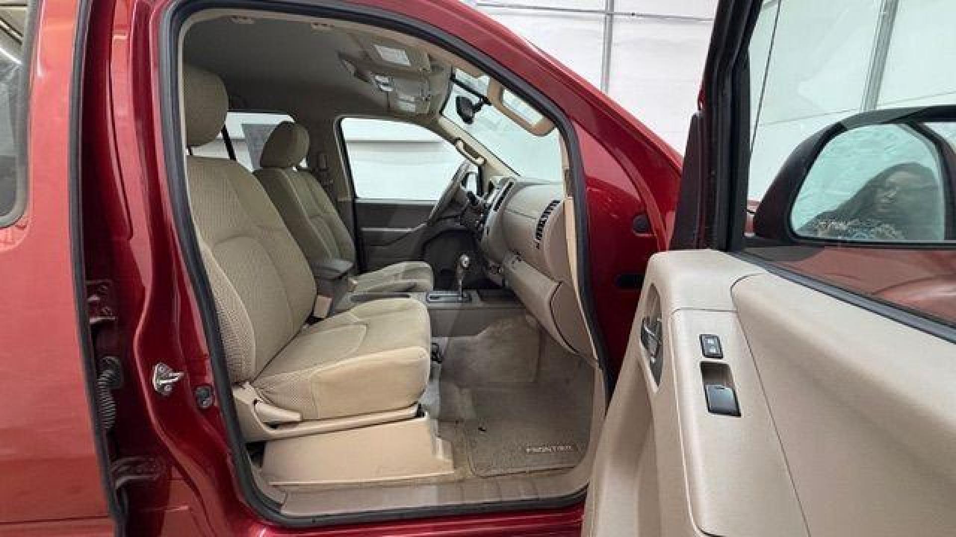 2016 Red Nissan Frontier SV (1N6AD0ER9GN) with an VQ 4L V-6 DOHC engine, located at 1806 Veterans Memorial Hwy SW, Austell, GA, 30168, (770) 944-9558, 33.817959, -84.606987 - Photo#18