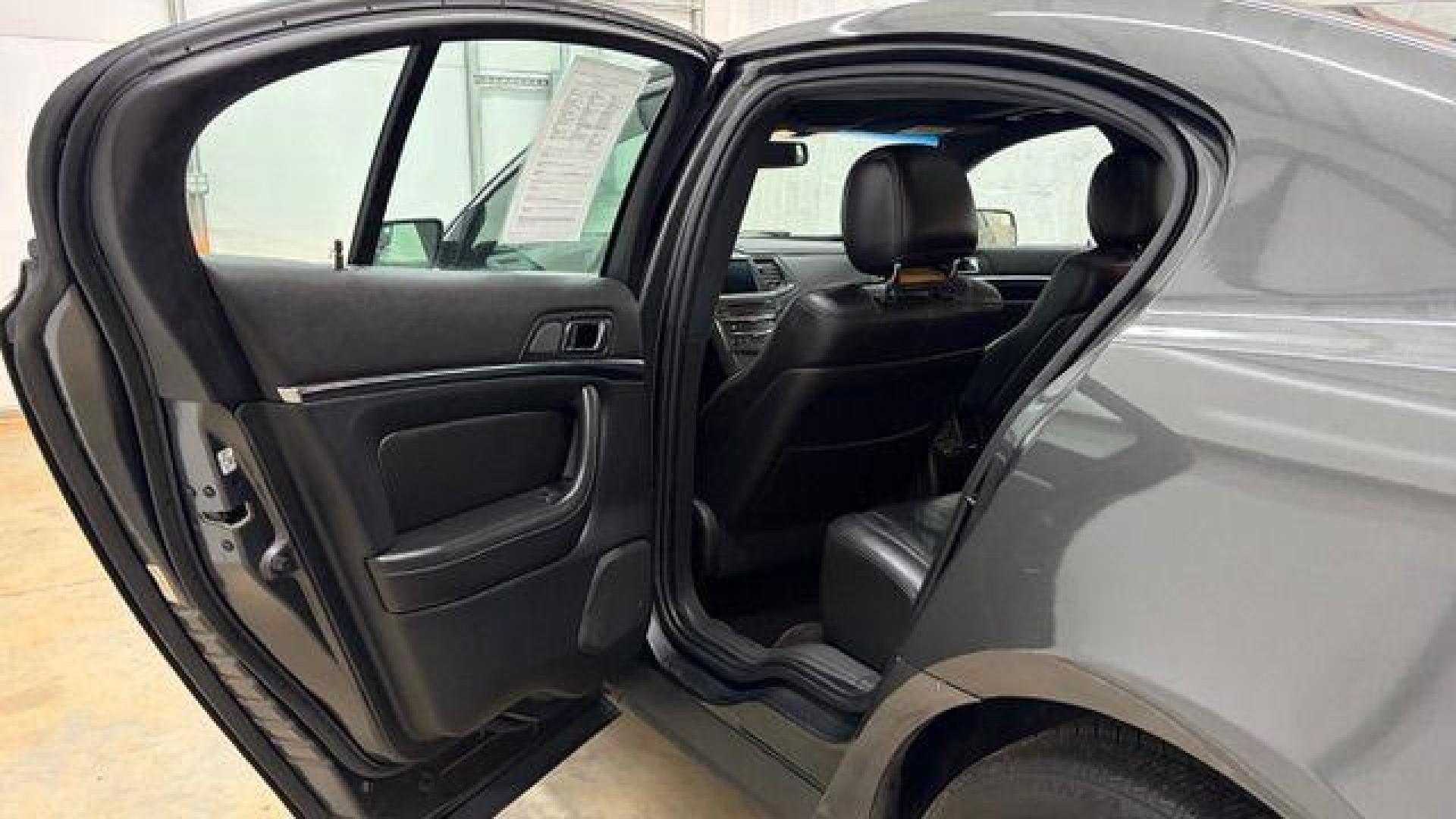 2016 Gray Lincoln MKS 4DR (1LNHL9DK9GG) , located at 1806 Veterans Memorial Hwy SW, Austell, GA, 30168, (770) 944-9558, 33.817959, -84.606987 - Photo#13