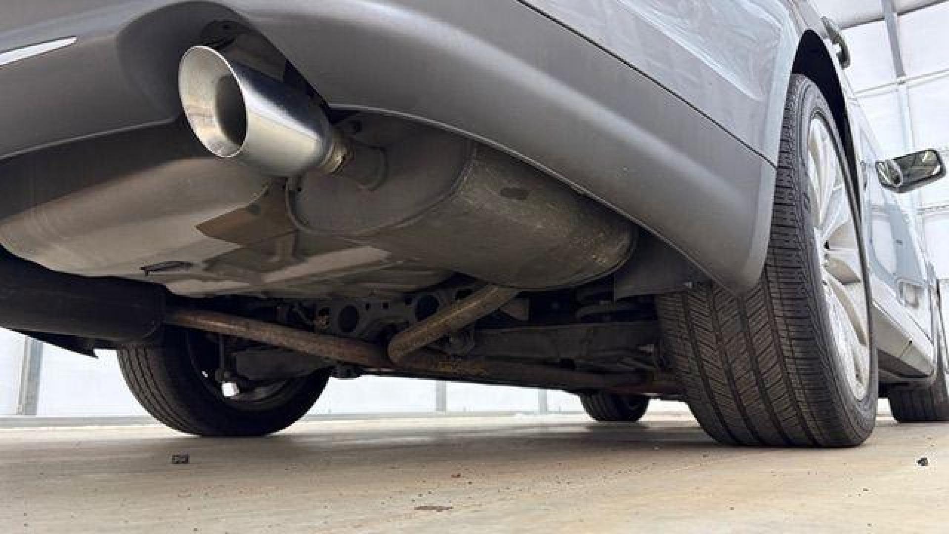 2016 Gray Lincoln MKS 4DR (1LNHL9DK9GG) , located at 1806 Veterans Memorial Hwy SW, Austell, GA, 30168, (770) 944-9558, 33.817959, -84.606987 - Photo#21