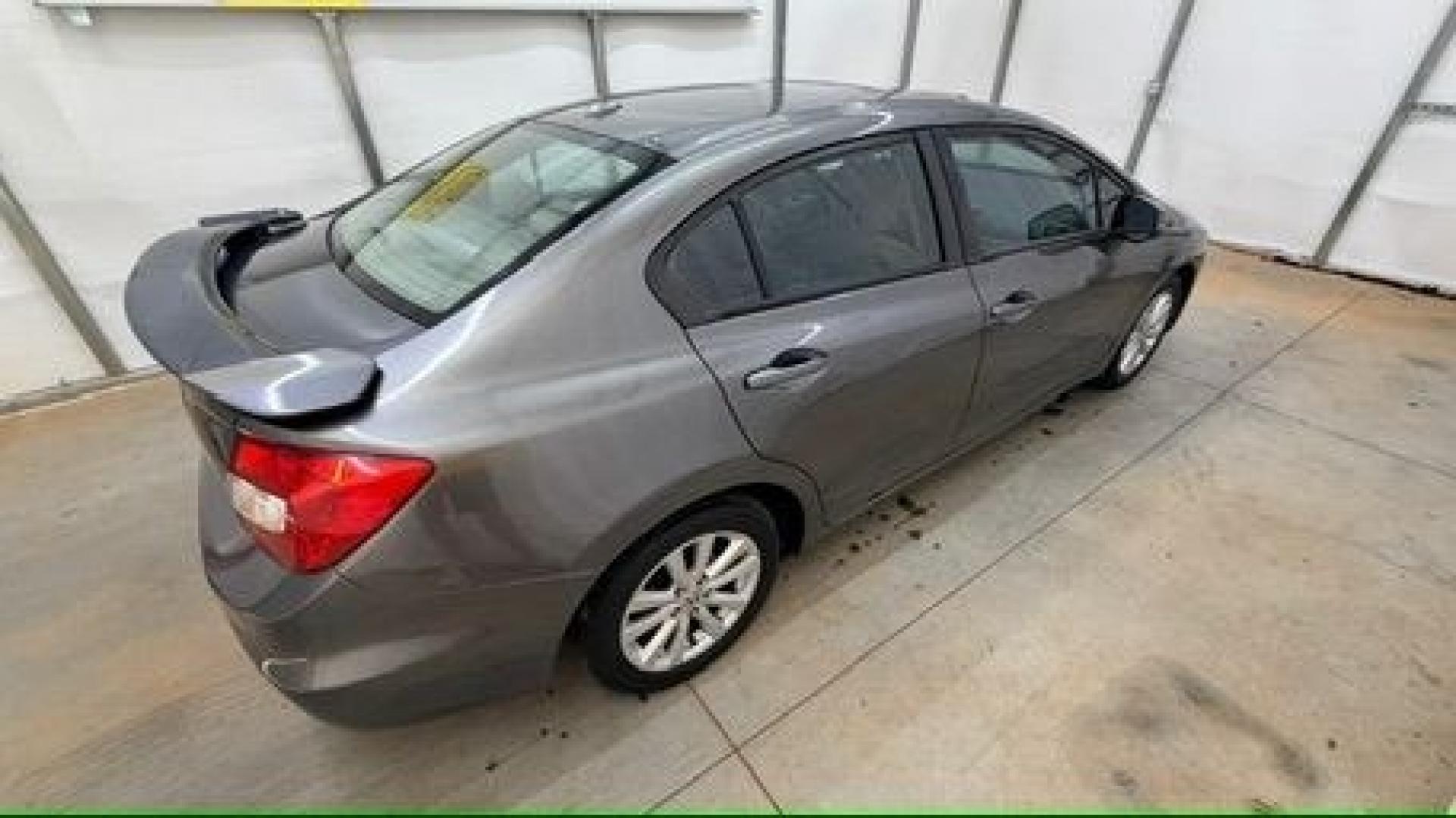 2012 GRAY Honda Civic EX (19XFB2F8XCE) with an 1.8L I-4 i-VTEC variable valve control engine, located at 1806 Veterans Memorial Hwy SW, Austell, GA, 30168, (770) 944-9558, 33.817959, -84.606987 - Photo#6