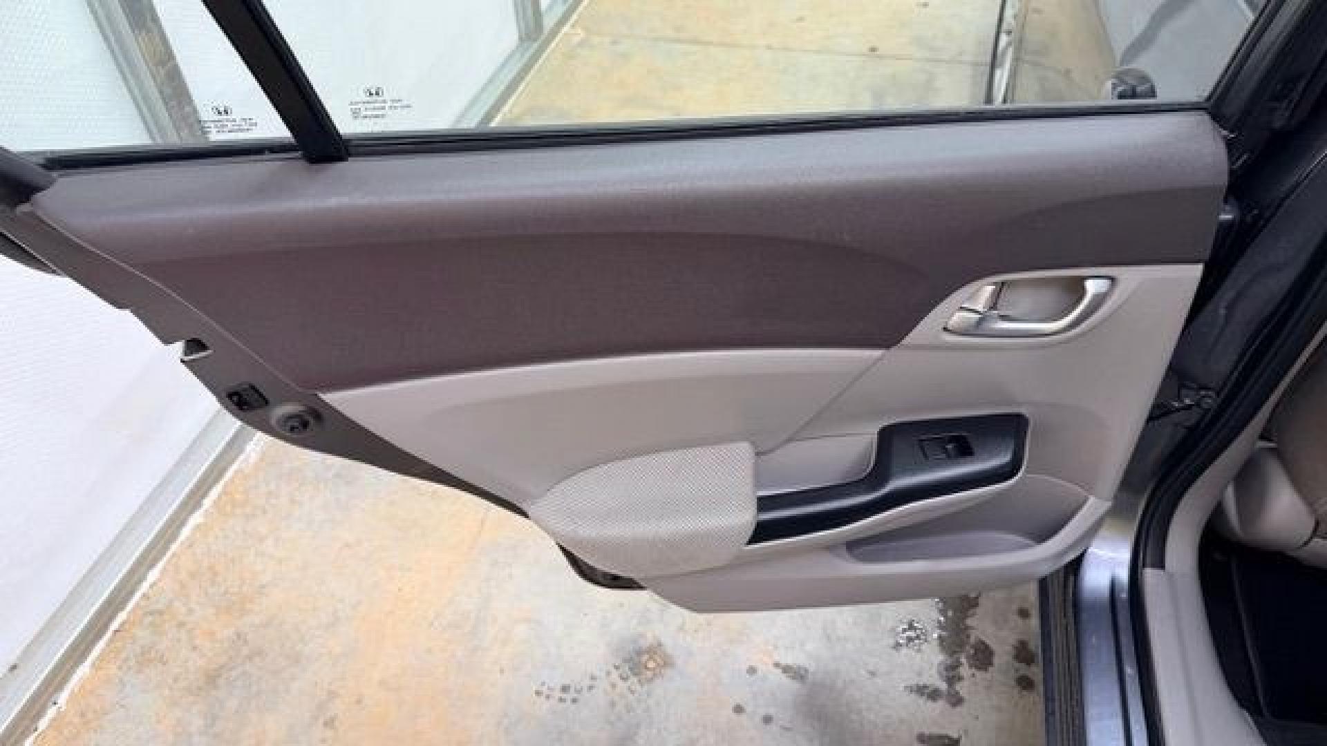 2012 GRAY Honda Civic EX (19XFB2F8XCE) with an 1.8L I-4 i-VTEC variable valve control engine, located at 1806 Veterans Memorial Hwy SW, Austell, GA, 30168, (770) 944-9558, 33.817959, -84.606987 - Photo#12