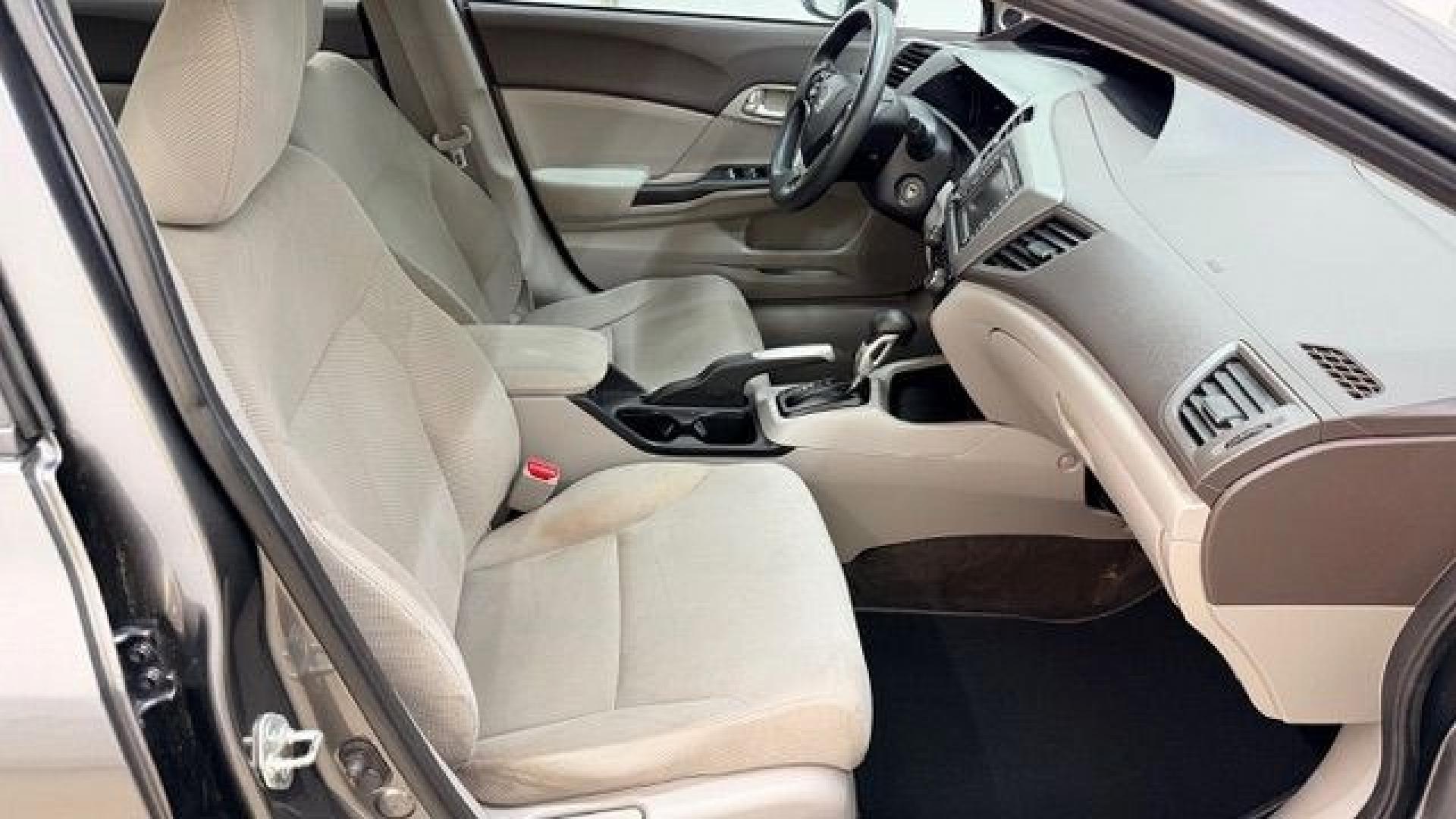 2012 GRAY Honda Civic EX (19XFB2F8XCE) with an 1.8L I-4 i-VTEC variable valve control engine, located at 1806 Veterans Memorial Hwy SW, Austell, GA, 30168, (770) 944-9558, 33.817959, -84.606987 - Photo#18