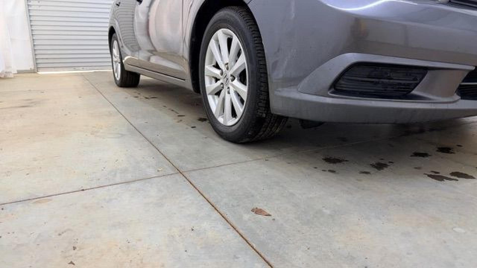 2012 GRAY Honda Civic EX (19XFB2F8XCE) with an 1.8L I-4 i-VTEC variable valve control engine, located at 1806 Veterans Memorial Hwy SW, Austell, GA, 30168, (770) 944-9558, 33.817959, -84.606987 - Photo#19