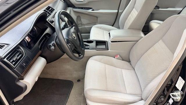 2016 Black Toyota Camry LE (4T1BF1FK5GU) with an 2.5L I-4 DOHC engine, located at 1806 Veterans Memorial Hwy SW, Austell, GA, 30168, (770) 944-9558, 33.817959, -84.606987 - Photo#11