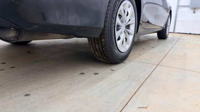 2016 Black Toyota Camry LE (4T1BF1FK5GU) with an 2.5L I-4 DOHC engine, located at 1806 Veterans Memorial Hwy SW, Austell, GA, 30168, (770) 944-9558, 33.817959, -84.606987 - Photo#22