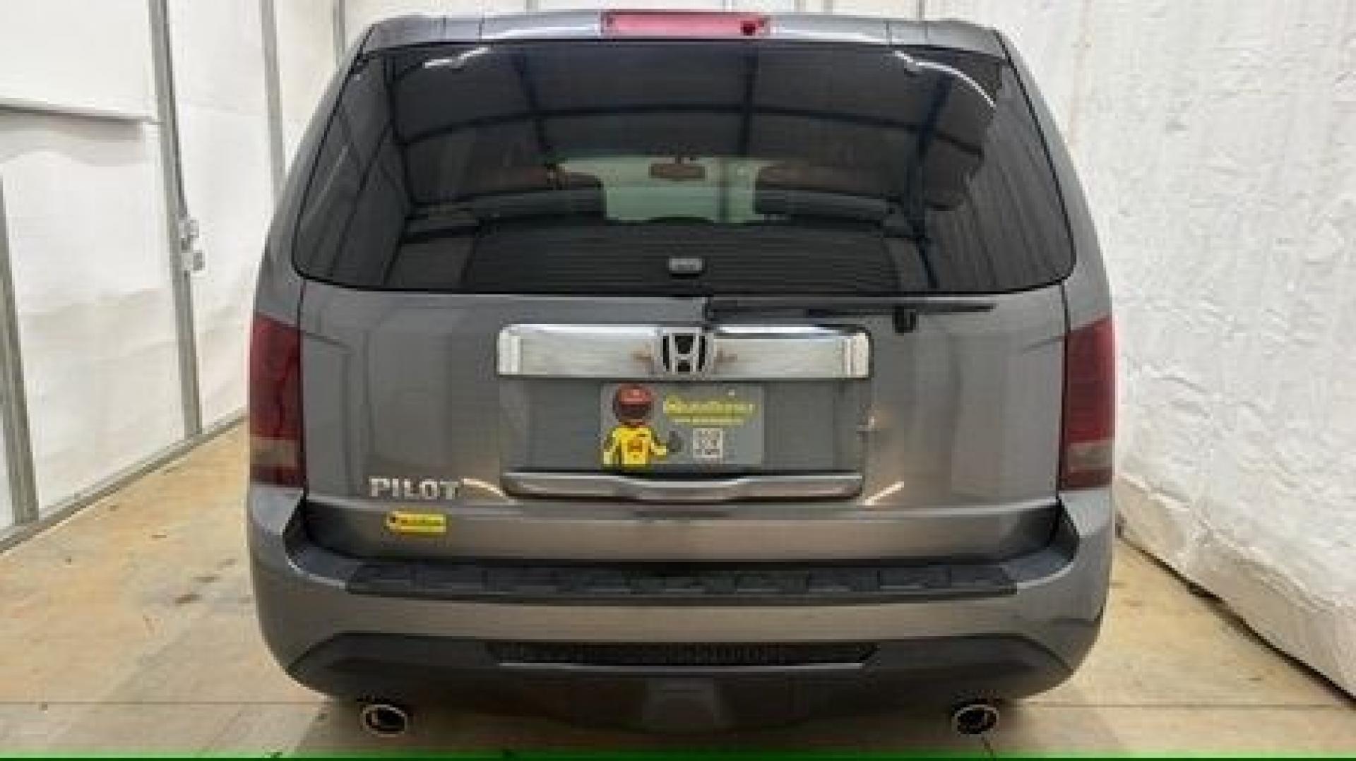 2012 Gray Honda Pilot EX-L (5FNYF3H52CB) with an 3.5L V-6 i-VTEC VCM variable valve control engine, located at 1806 Veterans Memorial Hwy SW, Austell, GA, 30168, (770) 944-9558, 33.817959, -84.606987- Photo#4