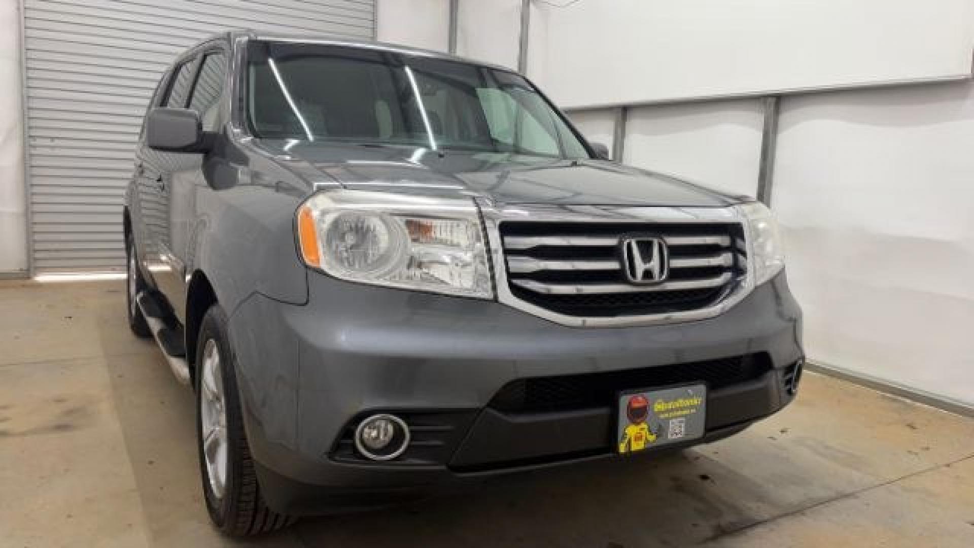 2012 Gray Honda Pilot EX-L (5FNYF3H52CB) with an 3.5L V-6 i-VTEC VCM variable valve control engine, located at 1806 Veterans Memorial Hwy SW, Austell, GA, 30168, (770) 944-9558, 33.817959, -84.606987- Photo#9