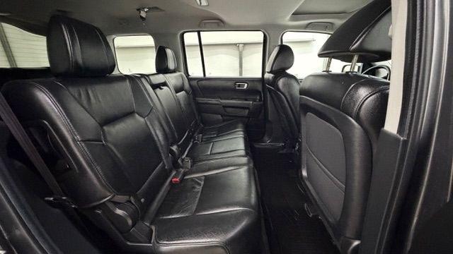 2012 Gray Honda Pilot EX-L (5FNYF3H52CB) with an 3.5L V-6 i-VTEC VCM variable valve control engine, located at 1806 Veterans Memorial Hwy SW, Austell, GA, 30168, (770) 944-9558, 33.817959, -84.606987 - Photo#18
