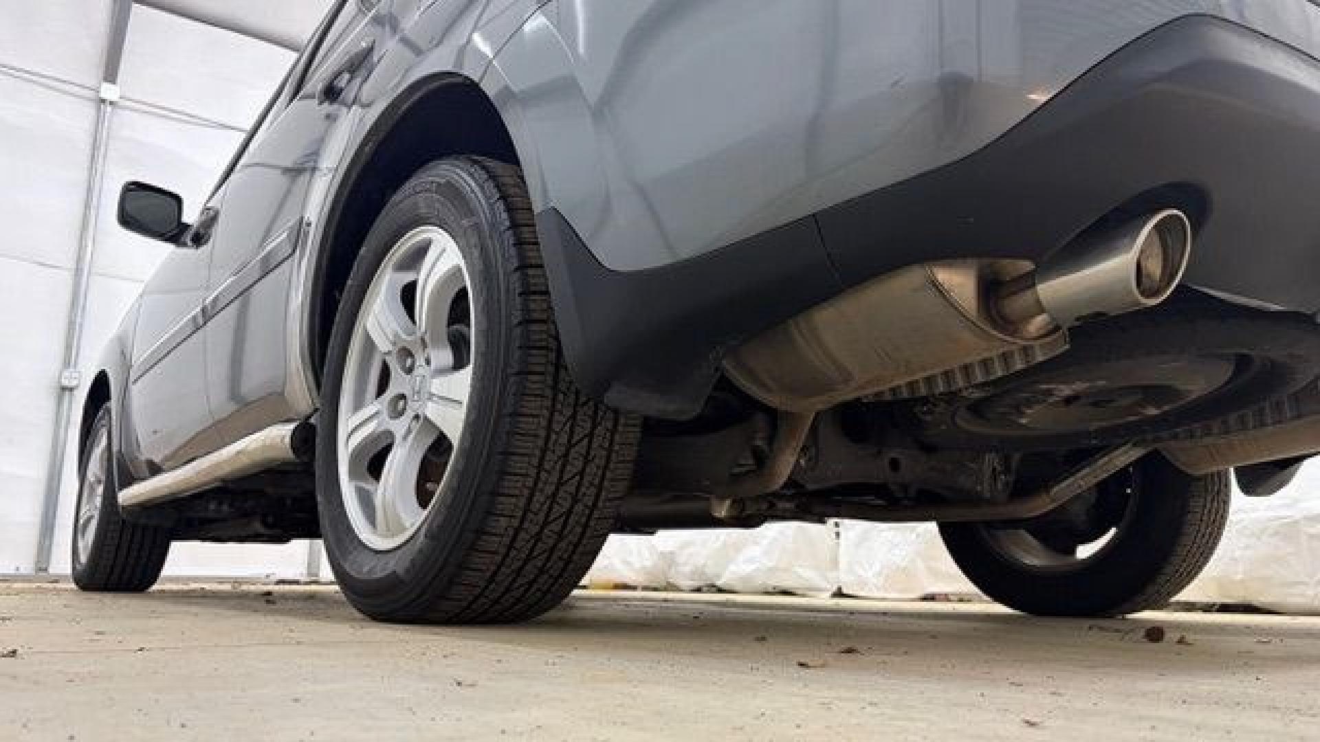 2012 Gray Honda Pilot EX-L (5FNYF3H52CB) with an 3.5L V-6 i-VTEC VCM variable valve control engine, located at 1806 Veterans Memorial Hwy SW, Austell, GA, 30168, (770) 944-9558, 33.817959, -84.606987- Photo#22