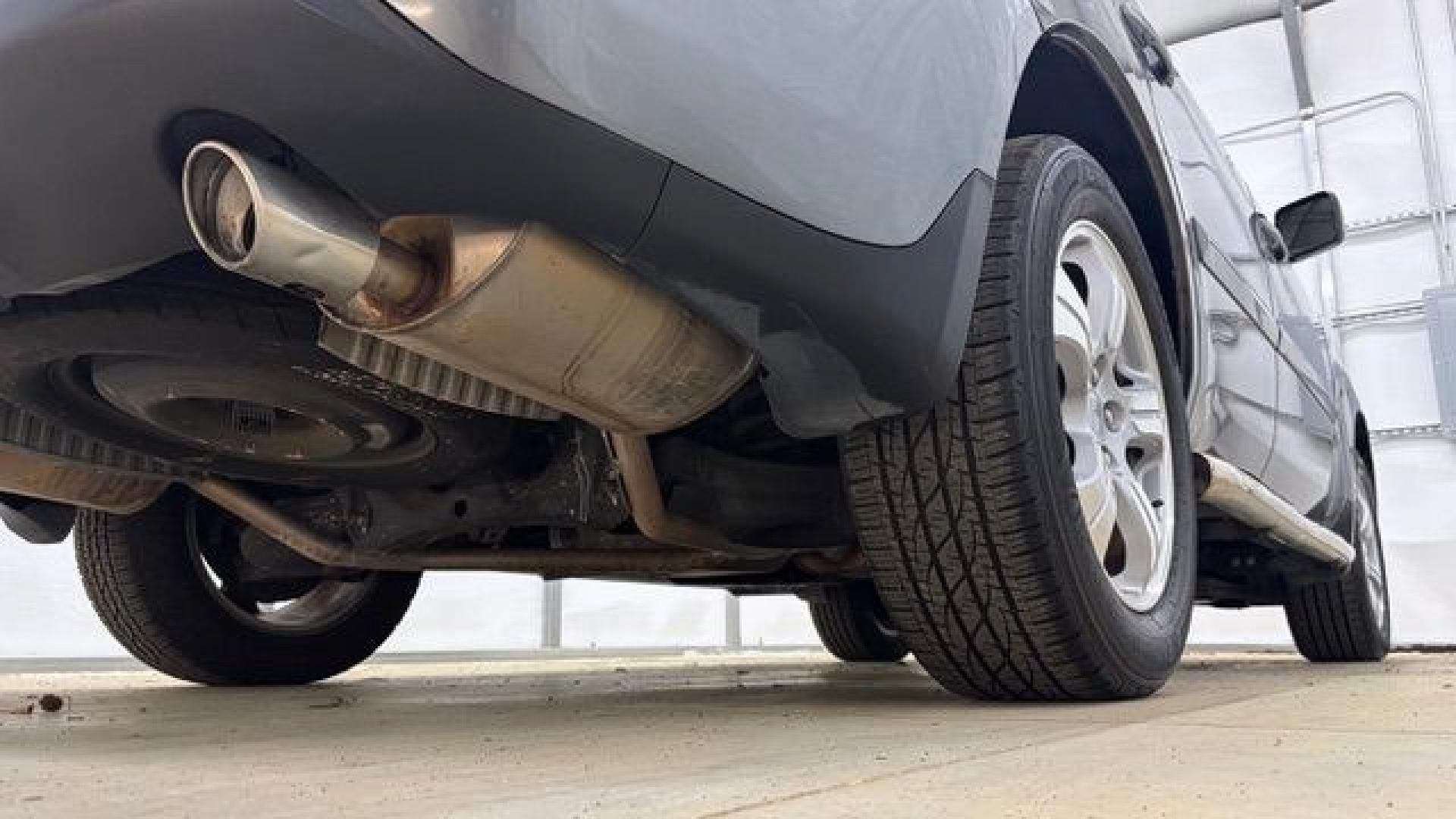 2012 Gray Honda Pilot EX-L (5FNYF3H52CB) with an 3.5L V-6 i-VTEC VCM variable valve control engine, located at 1806 Veterans Memorial Hwy SW, Austell, GA, 30168, (770) 944-9558, 33.817959, -84.606987- Photo#23