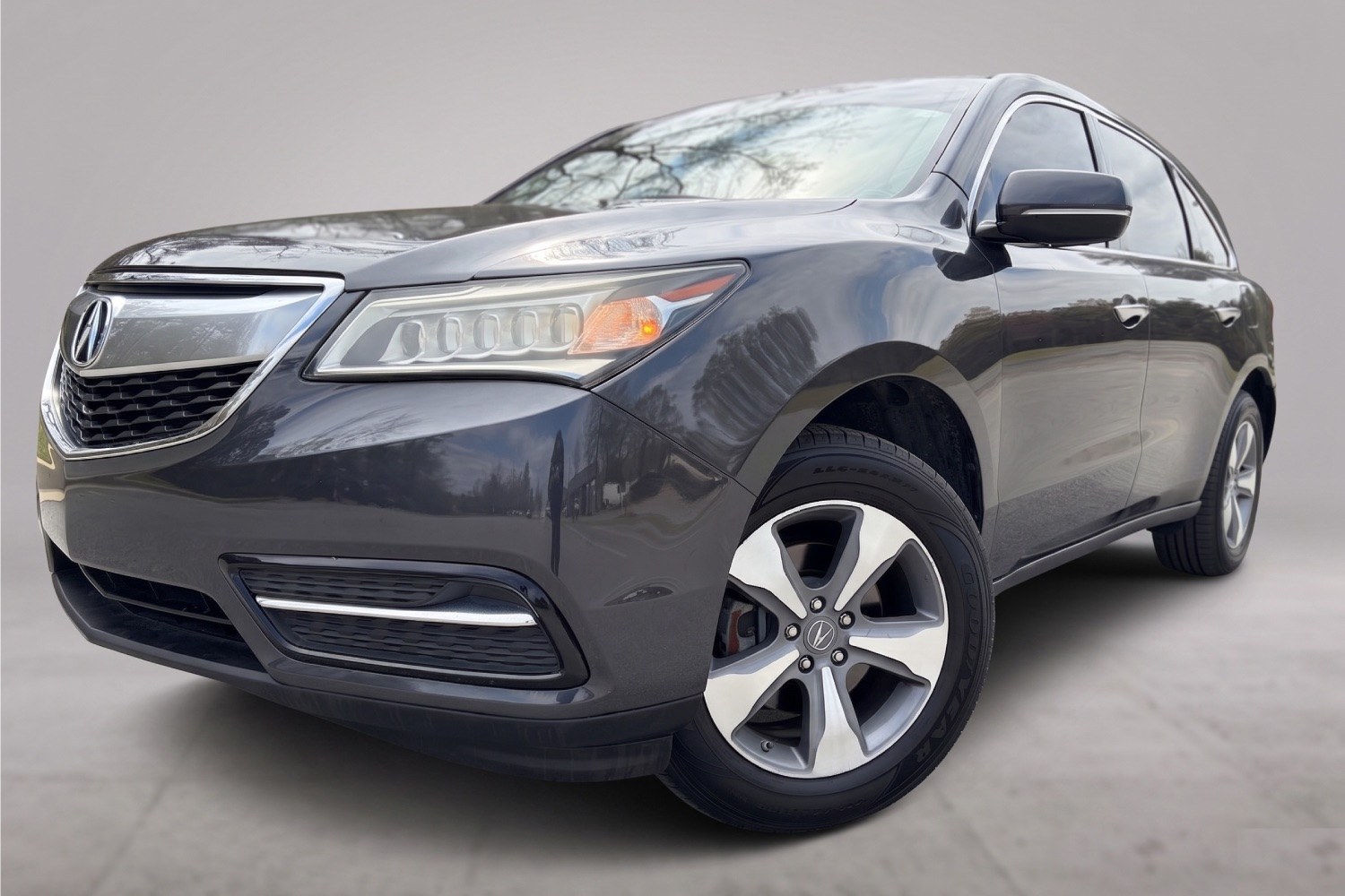 2015 Gray Acura MDX Base (5FRYD4H27FB) , located at 1806 Veterans Memorial Hwy SW, Austell, GA, 30168, (770) 944-9558, 33.817959, -84.606987 - Photo#0