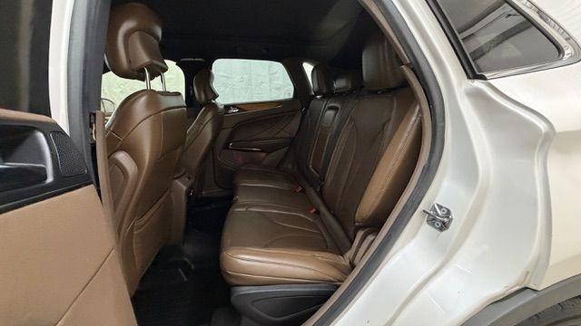 2015 White Lincoln MKC Base (5LMTJ2AH0FU) , located at 1806 Veterans Memorial Hwy SW, Austell, GA, 30168, (770) 944-9558, 33.817959, -84.606987 - Photo#14