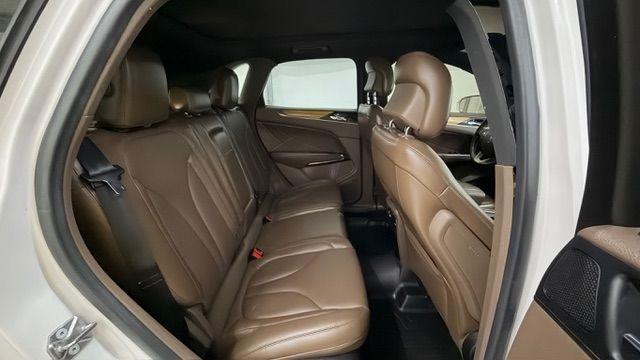 2015 White Lincoln MKC Base (5LMTJ2AH0FU) , located at 1806 Veterans Memorial Hwy SW, Austell, GA, 30168, (770) 944-9558, 33.817959, -84.606987 - Photo#17