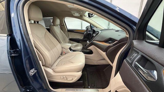 2018 Blue Lincoln MKC Select (5LMCJ2D95JU) , located at 1806 Veterans Memorial Hwy SW, Austell, GA, 30168, (770) 944-9558, 33.817959, -84.606987 - Photo#18
