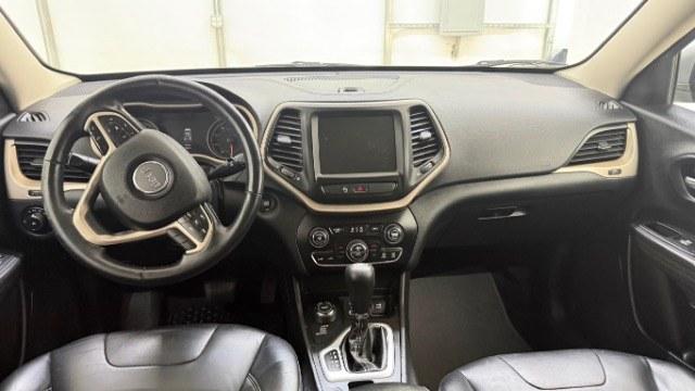 2017 GRAY Jeep Cherokee High Altitude 4x4 (1C4PJMDS4HW) , located at 1806 Veterans Memorial Hwy SW, Austell, GA, 30168, (770) 944-9558, 33.817959, -84.606987 - Photo#4