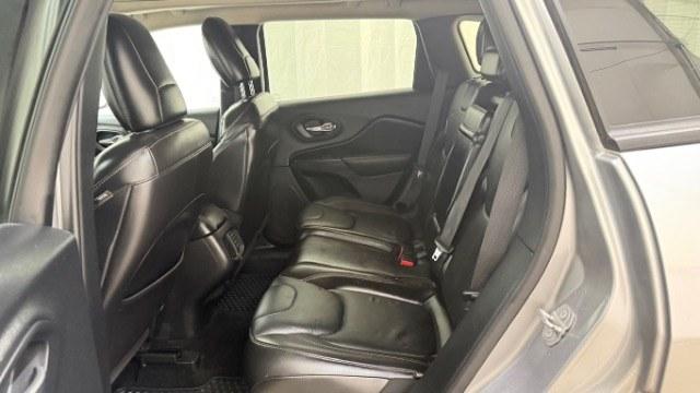 2017 GRAY Jeep Cherokee High Altitude 4x4 (1C4PJMDS4HW) , located at 1806 Veterans Memorial Hwy SW, Austell, GA, 30168, (770) 944-9558, 33.817959, -84.606987 - Photo#5
