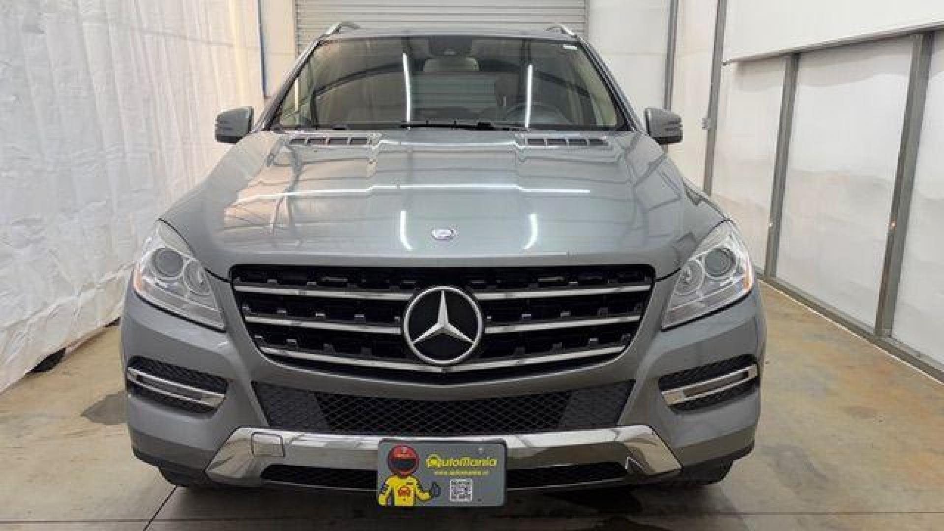 2015 Silver Mercedes-Benz ML 350 Class (4JGDA5JB3FA) , located at 1806 Veterans Memorial Hwy SW, Austell, GA, 30168, (770) 944-9558, 33.817959, -84.606987 - Photo#8