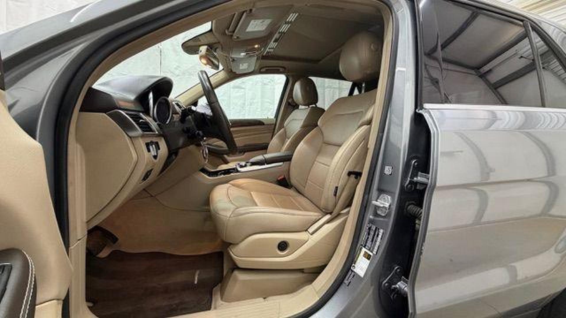 2015 Silver Mercedes-Benz ML 350 Class (4JGDA5JB3FA) , located at 1806 Veterans Memorial Hwy SW, Austell, GA, 30168, (770) 944-9558, 33.817959, -84.606987 - Photo#11