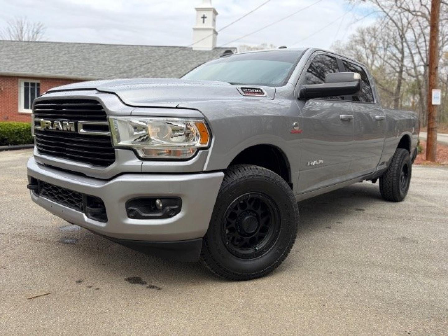 2019 Silver Ram 2500 Big Horn Crew Cab 4x2 6'4 Box (3C6UR4DL9KG) with an Cummins 6.7L I-6 diesel direct injection engine, located at 1806 Veterans Memorial Hwy SW, Austell, GA, 30168, (770) 944-9558, 33.817959, -84.606987- Photo#5