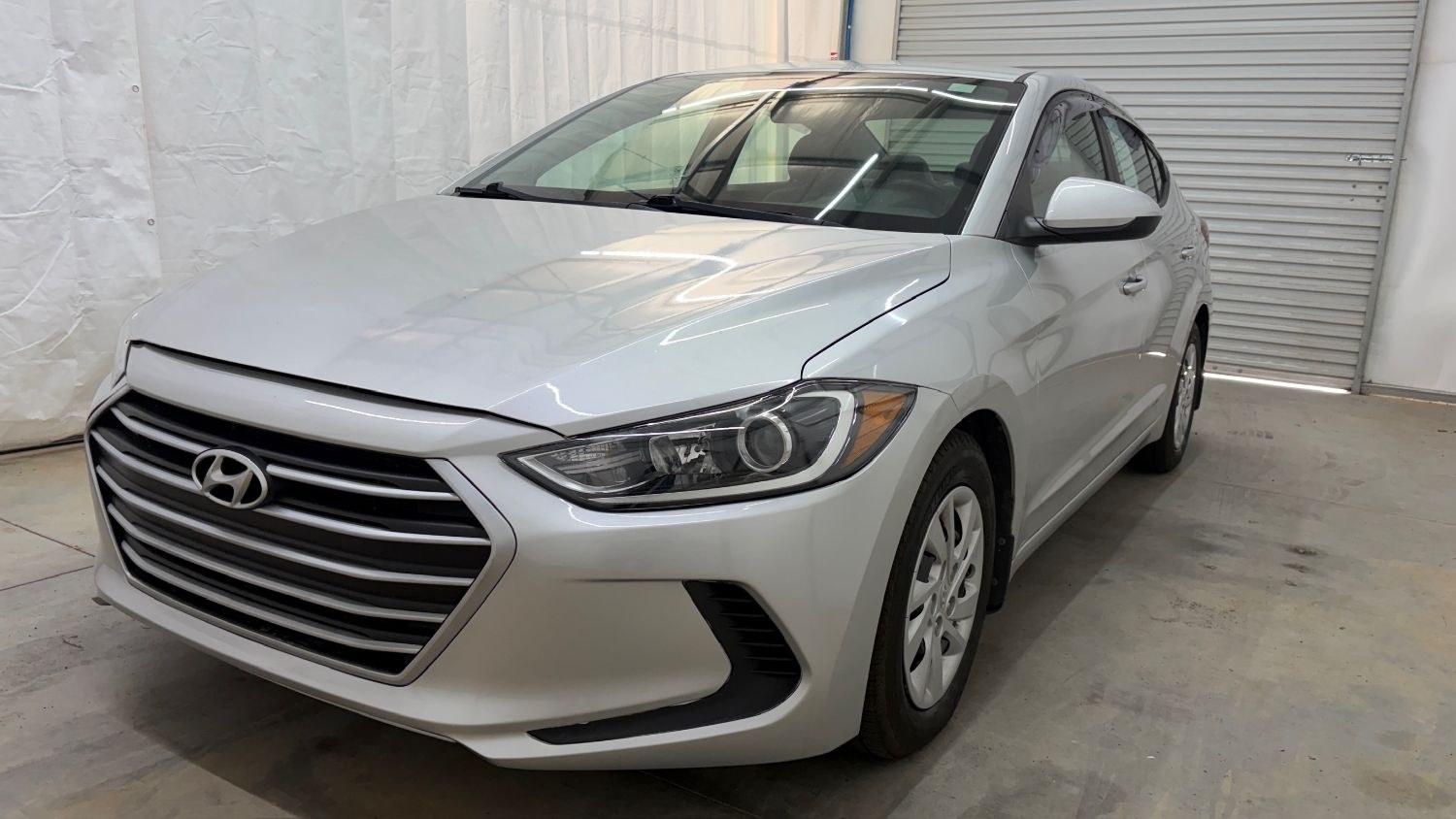 photo of 2018 Hyundai Elantra SE